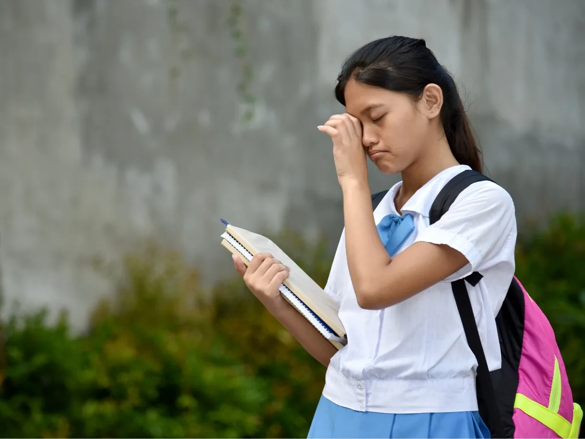 Trẻ vị thành niên chưa biết cách bảo vệ bản thân mình.