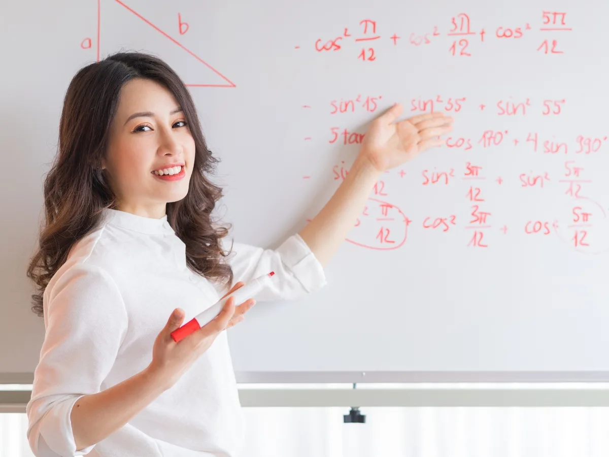 Chủng vân tay WE phù hợp làm giáo viên.