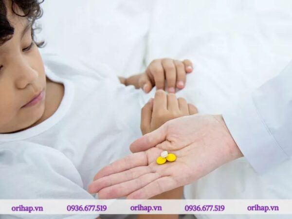 Điều trị trầm cảm cho trẻ bằng thuốc