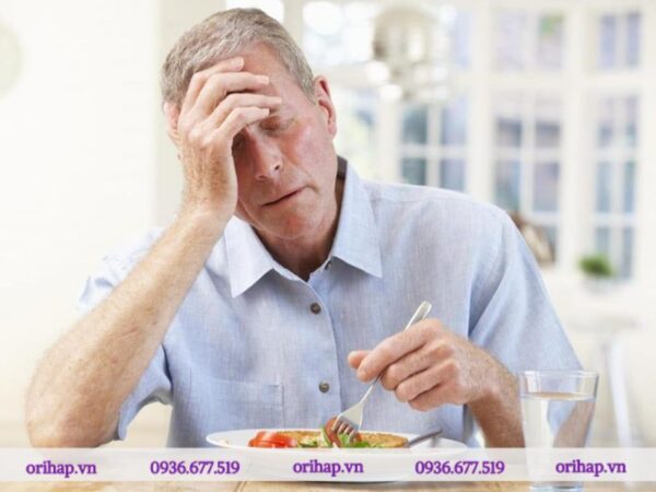 Người bệnh thường mất cảm giác ngon miệng, cảm thấy bị ép phải ăn