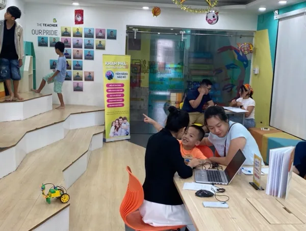 Sinh trắc vân tay thấu hiểu các thành viên trong gia đình tại Học viện Sáng tạo Công nghệ TEKY